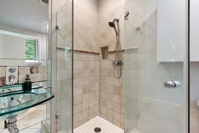 86 Framingham Road, Southborough, MA 01772