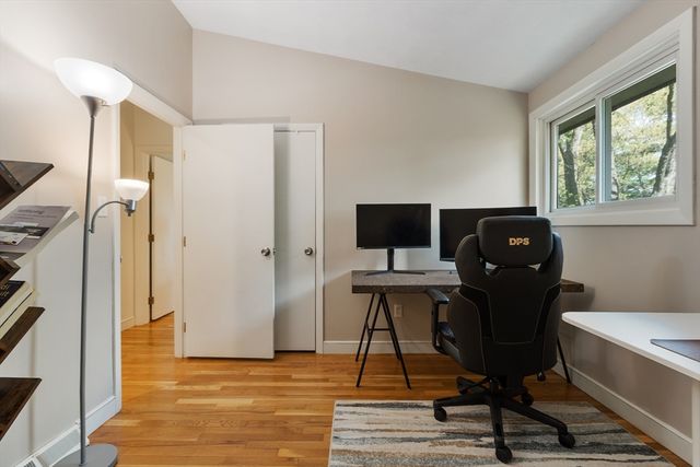86 Framingham Road, Southborough, MA 01772