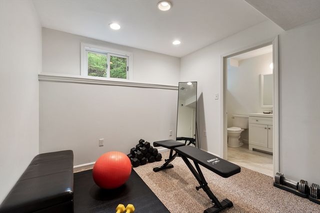 86 Framingham Road, Southborough, MA 01772