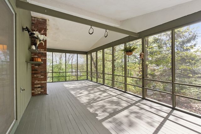 86 Framingham Road, Southborough, MA 01772