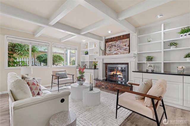 12645 NE 68th Pl, Kirkland, WA 98033