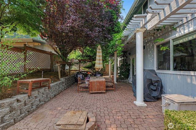 12645 NE 68th Pl, Kirkland, WA 98033