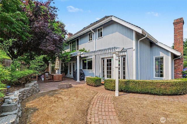 12645 NE 68th Pl, Kirkland, WA 98033