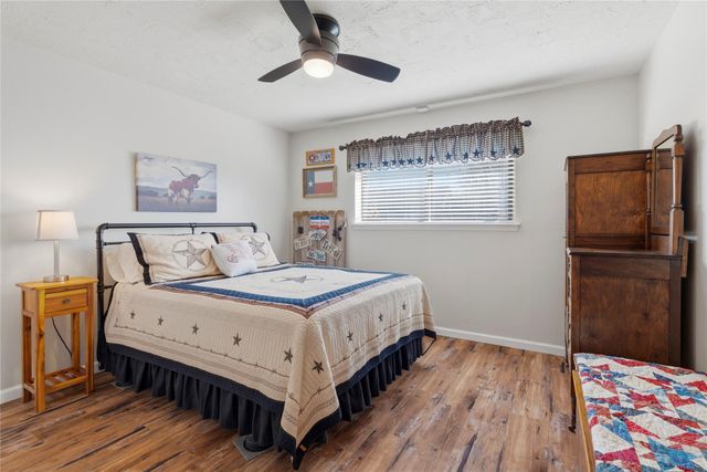 10826 Sagecanyon Drive, Houston, TX 77089