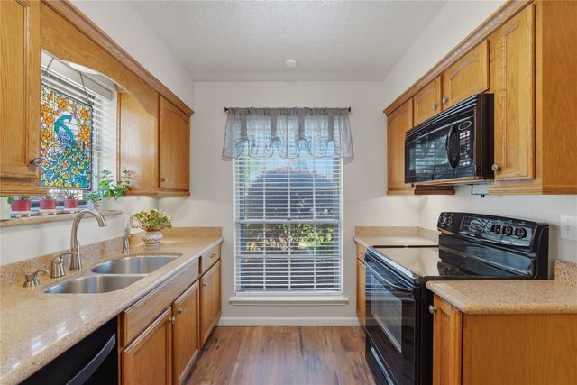 10826 Sagecanyon Drive, Houston, TX 77089