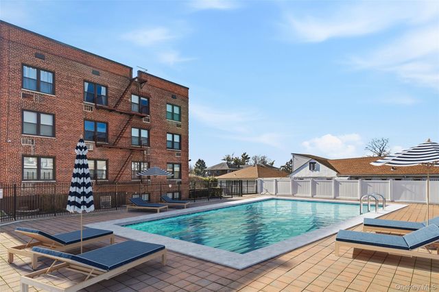 953 W Boston Post Road 3O, Mamaroneck, NY 10543