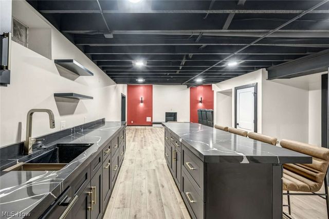31900 Chardon Road, Willoughby Hills, OH 44094