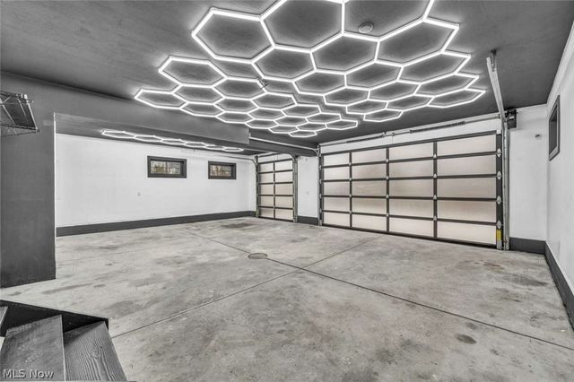 31900 Chardon Road, Willoughby Hills, OH 44094