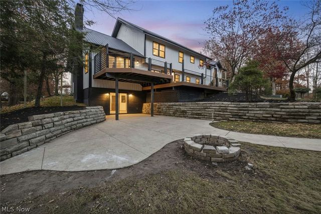 31900 Chardon Road, Willoughby Hills, OH 44094
