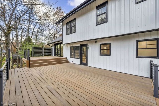 31900 Chardon Road, Willoughby Hills, OH 44094