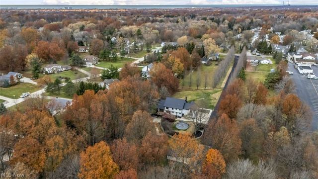 31900 Chardon Road, Willoughby Hills, OH 44094