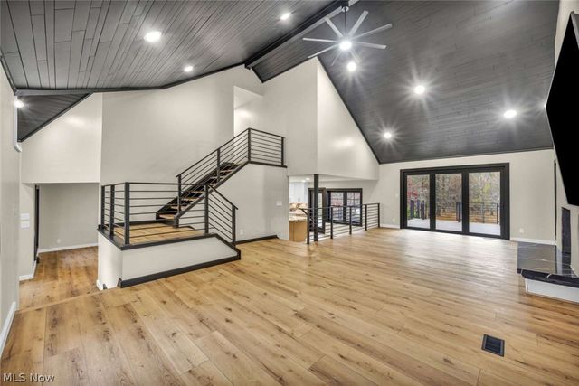 31900 Chardon Road, Willoughby Hills, OH 44094