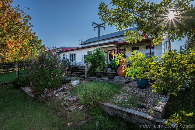 5472 S Highway 377, Kingston, OK 73439