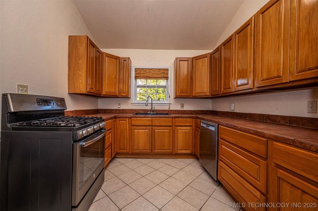 5472 S Highway 377, Kingston, OK 73439