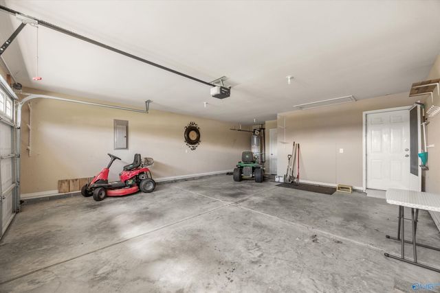 27920 Trotters Lane, Athens, AL 35613