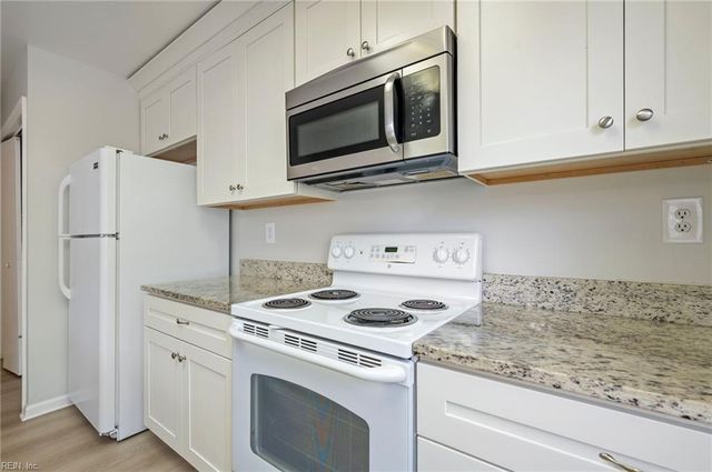 5205 Daphne CT, Virginia Beach, VA 23464