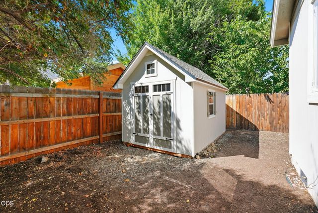 1983 NE Jackson Avenue, Bend, OR 97701