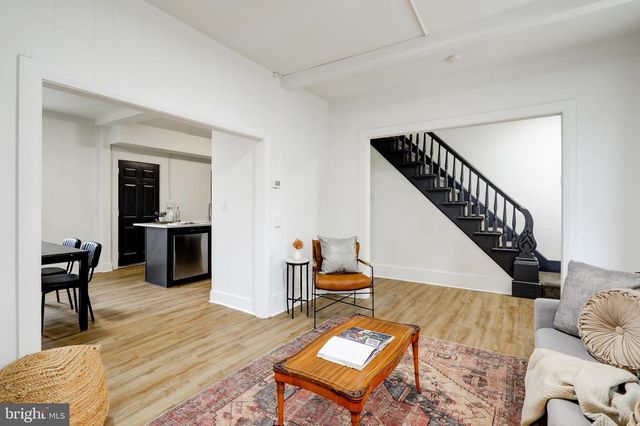 217 N CHARLES ST, Red Lion, PA 17356