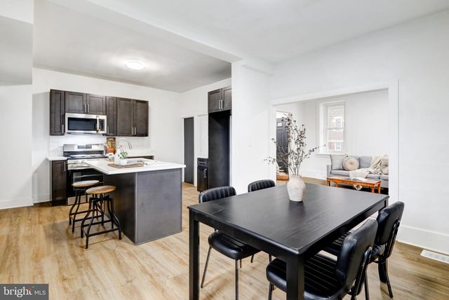 217 N CHARLES ST, Red Lion, PA 17356