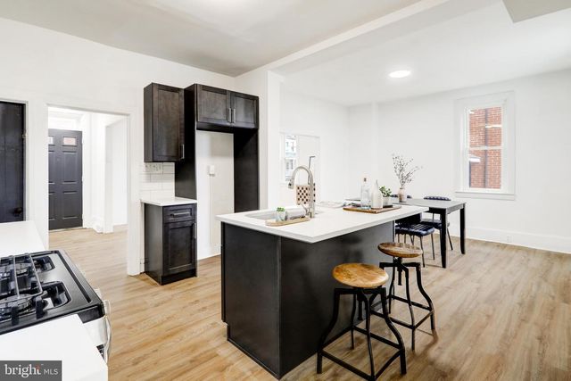 217 N CHARLES ST, Red Lion, PA 17356