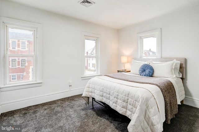 217 N CHARLES ST, Red Lion, PA 17356