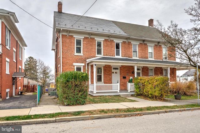 217 N CHARLES ST, Red Lion, PA 17356
