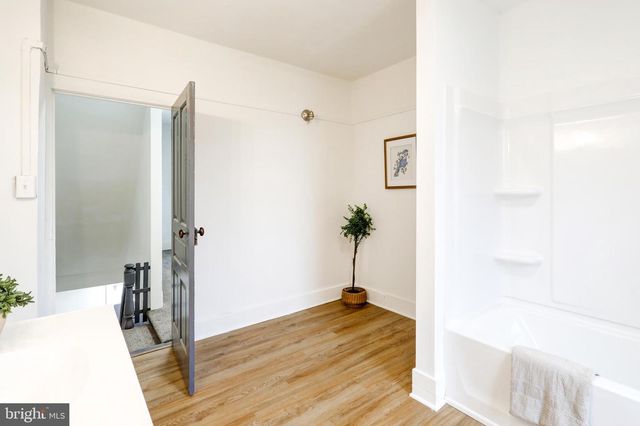 217 N CHARLES ST, Red Lion, PA 17356