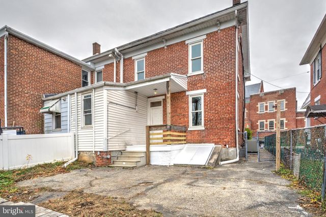 217 N CHARLES ST, Red Lion, PA 17356