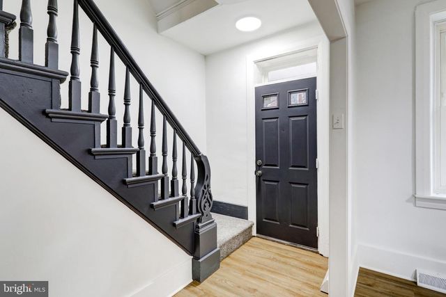 217 N CHARLES ST, Red Lion, PA 17356