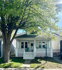 1348 Wayburn Street, Grosse Pointe Park, MI 48230