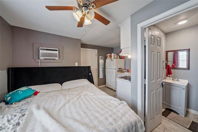 7938 Kerr Street 6, Houston, TX 77029