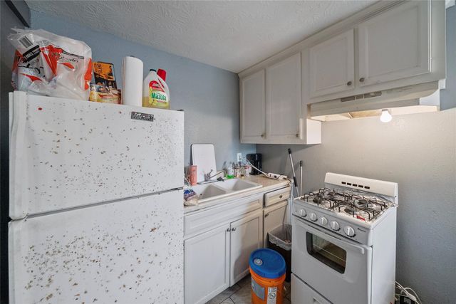 7938 Kerr Street 6, Houston, TX 77029