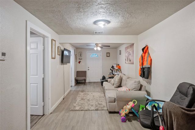 7938 Kerr Street 6, Houston, TX 77029