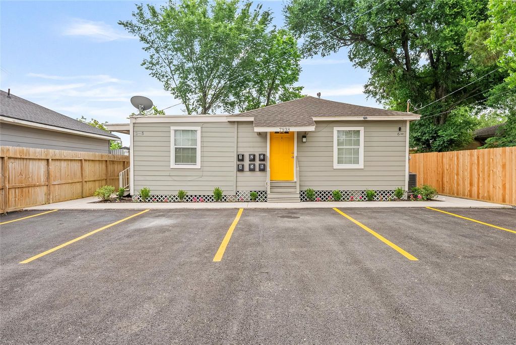 7938 Kerr Street 6, Houston, TX 77029