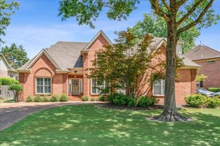1341 CEDAR HOLLOW DR, Cordova, TN 38016