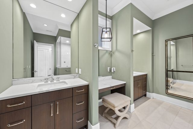 2744 N Mildred Avenue 1, Chicago, IL 60614