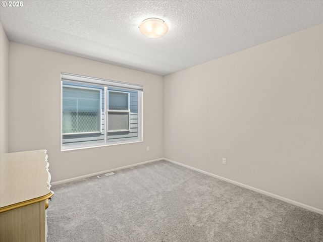 2006 Nw WESSEX St, Mc Minnville, OR 97128