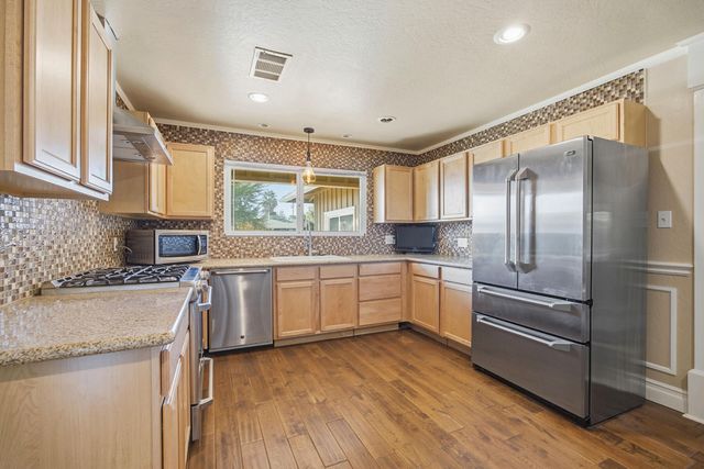 3804 W Judy Avenue, Visalia, CA 93277