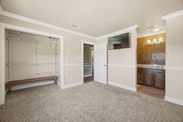 3804 W Judy Avenue, Visalia, CA 93277
