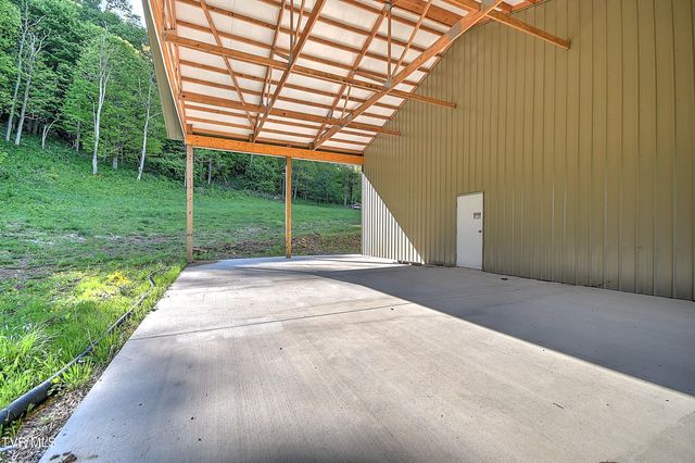 699 Heaton Creek Road, Roan Mountain, TN 37687