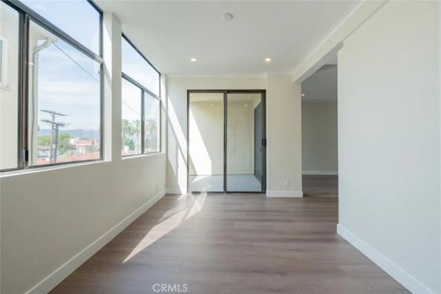 1305 N Columbus Avenue 112, Glendale, CA 91202