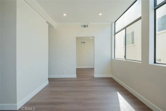 1305 N Columbus Avenue 112, Glendale, CA 91202