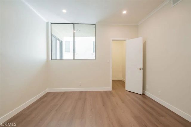 1305 N Columbus Avenue 112, Glendale, CA 91202