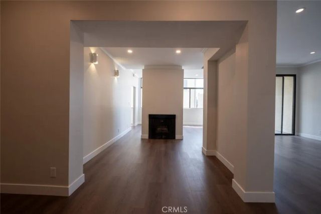 1305 N Columbus Avenue 112, Glendale, CA 91202
