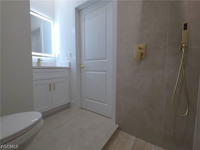 501 Willowbrook DR, Lehigh Acres, FL 33972