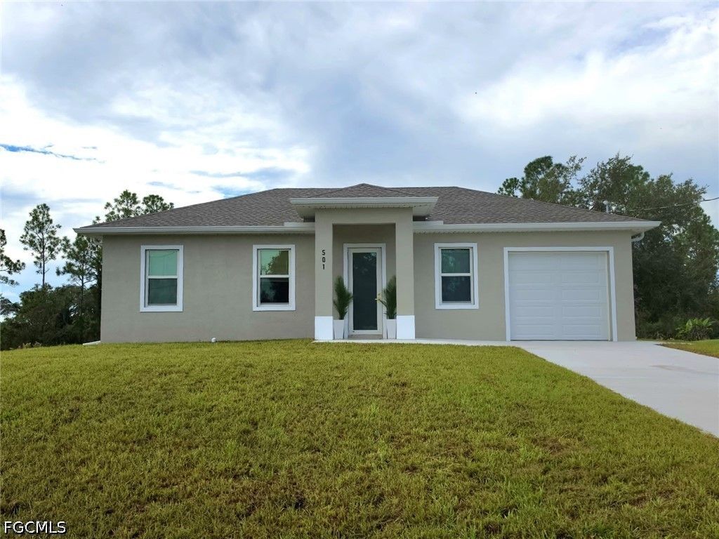 501 Willowbrook DR, Lehigh Acres, FL 33972