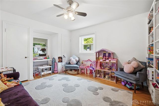 335 East Drive, Oakwood, OH 45419