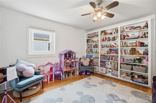 335 East Drive, Oakwood, OH 45419