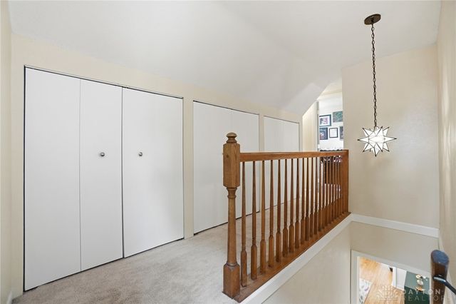335 East Drive, Oakwood, OH 45419