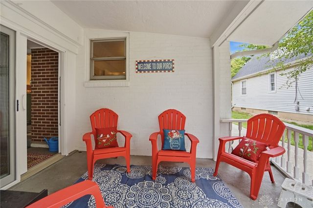 335 East Drive, Oakwood, OH 45419